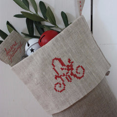 Traditional Stocking - Natural with Flax Cuff and Red Monogramme